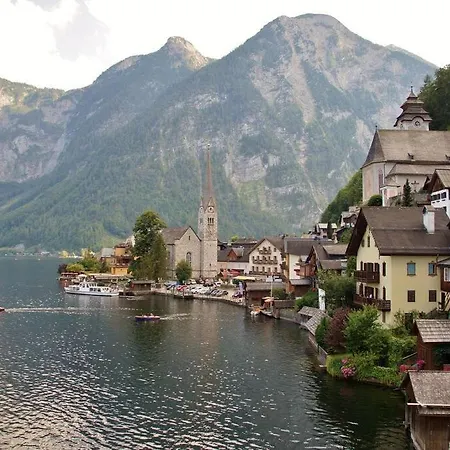 Gemuetliches Haus In Am Attersee דירה *